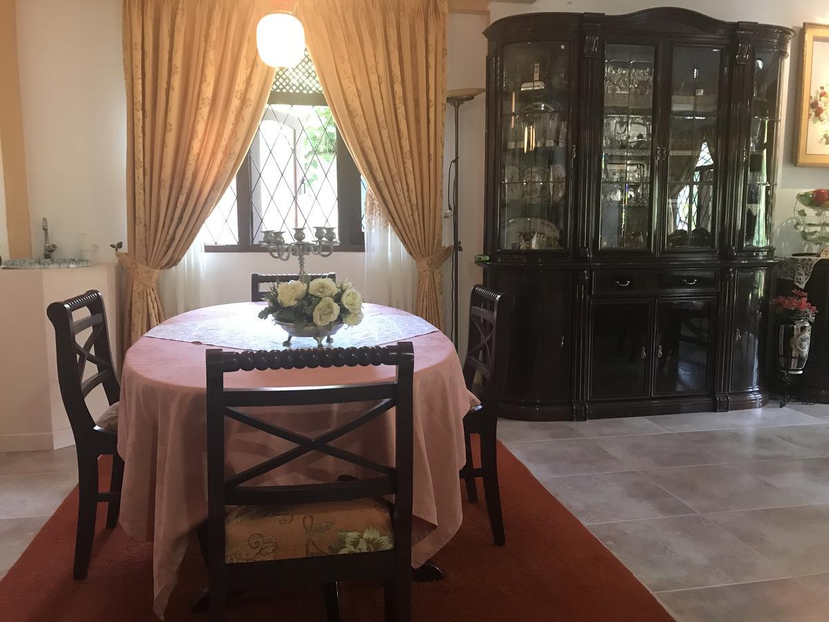 Villa Nuova キャンディー エクステリア 写真